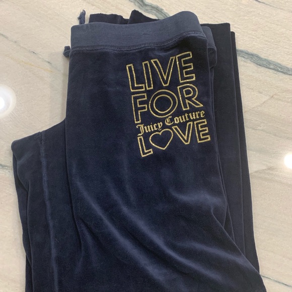 Juicy Couture Pants - Live for juicy sweatpants Capri style